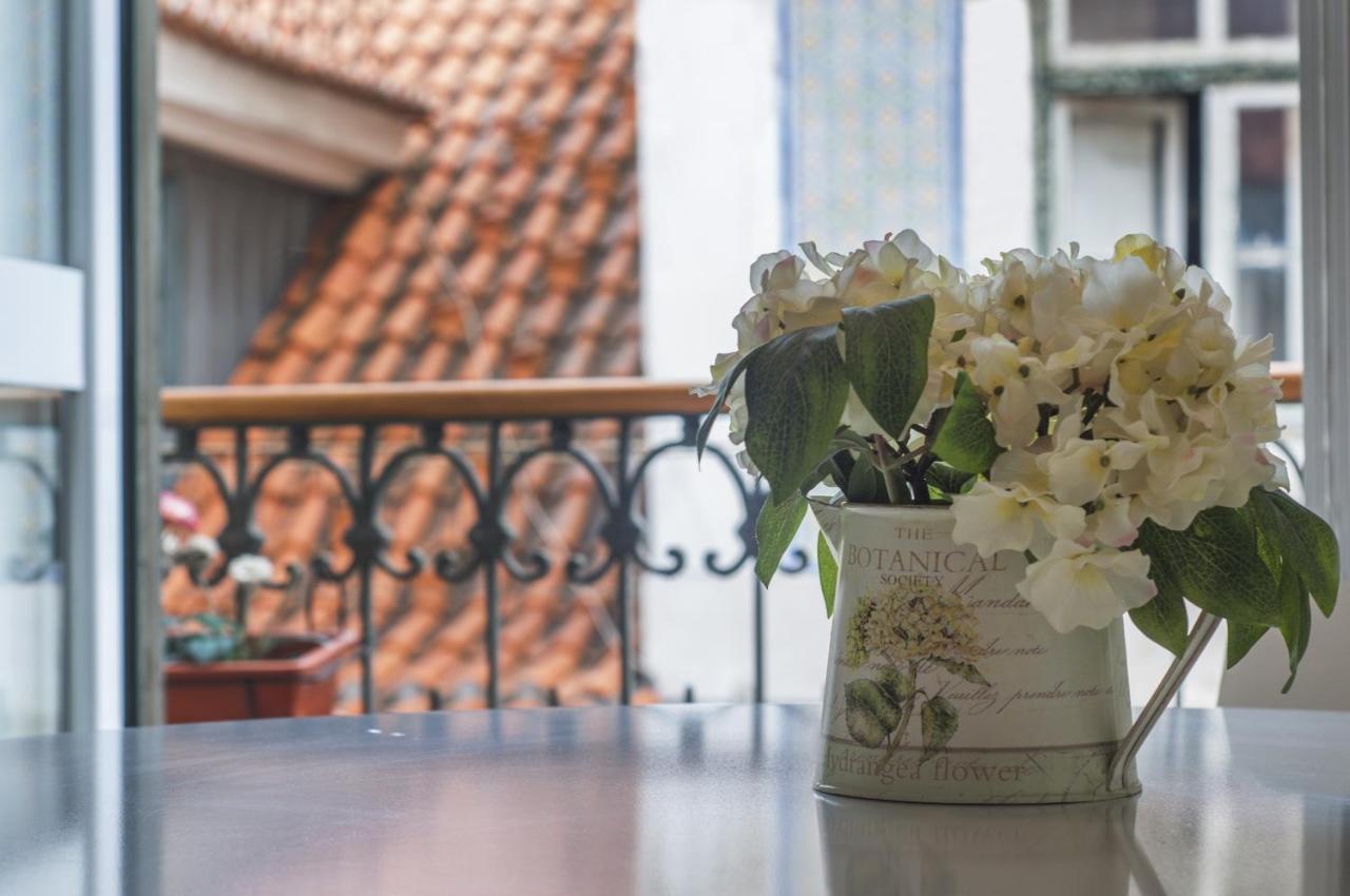 Chic Urban Retreat At Downtown With Balcony & Views Lägenhet Lisboa Exteriör bild