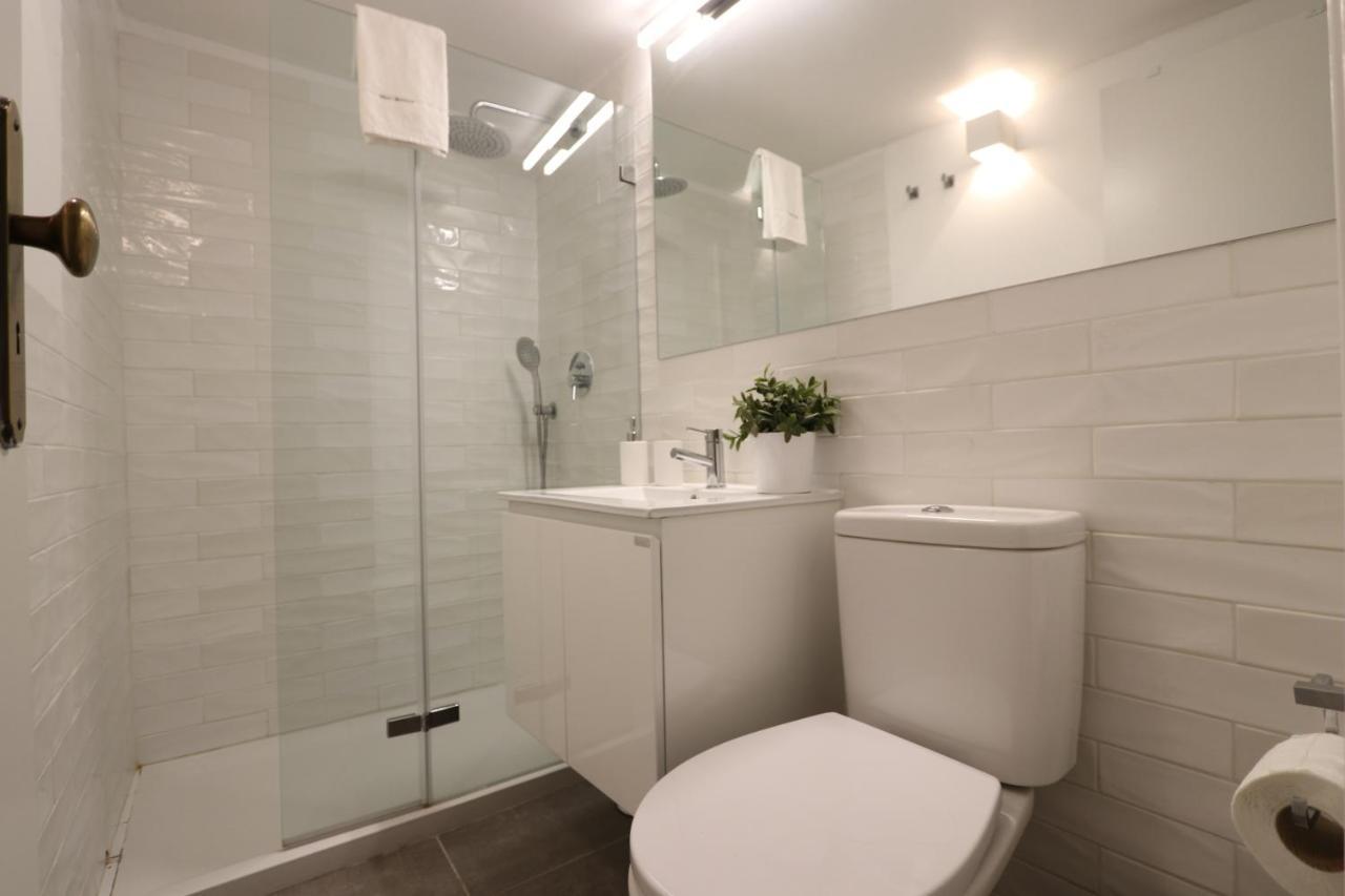Chic Urban Retreat At Downtown With Balcony & Views Lägenhet Lisboa Exteriör bild